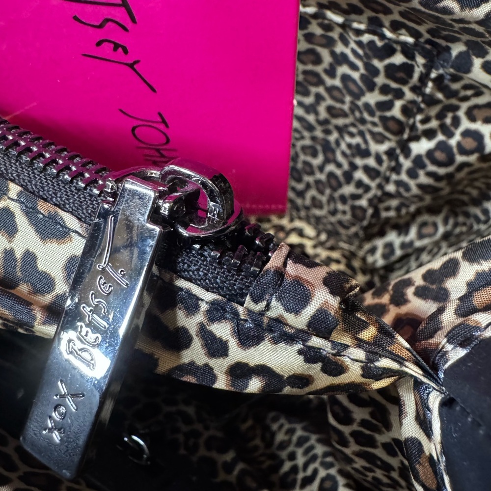 Betsey Johnson Black and Brown Leopard Tote - Picture 12 of 13